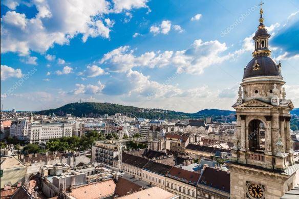 Apartment At The Deak Ferenc Ter Budapest Luaran gambar